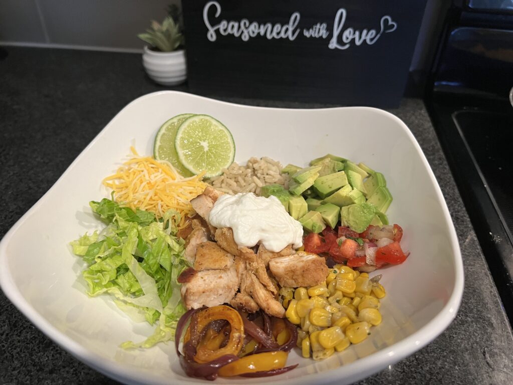 Simple and Nutritious Chicken Fajita Bowl